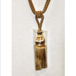 Elegant Gold Tieback Tassel